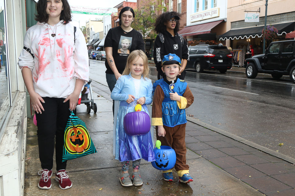 Halloween Trick or Treat Downtown Morganton 2019-9428.JPG